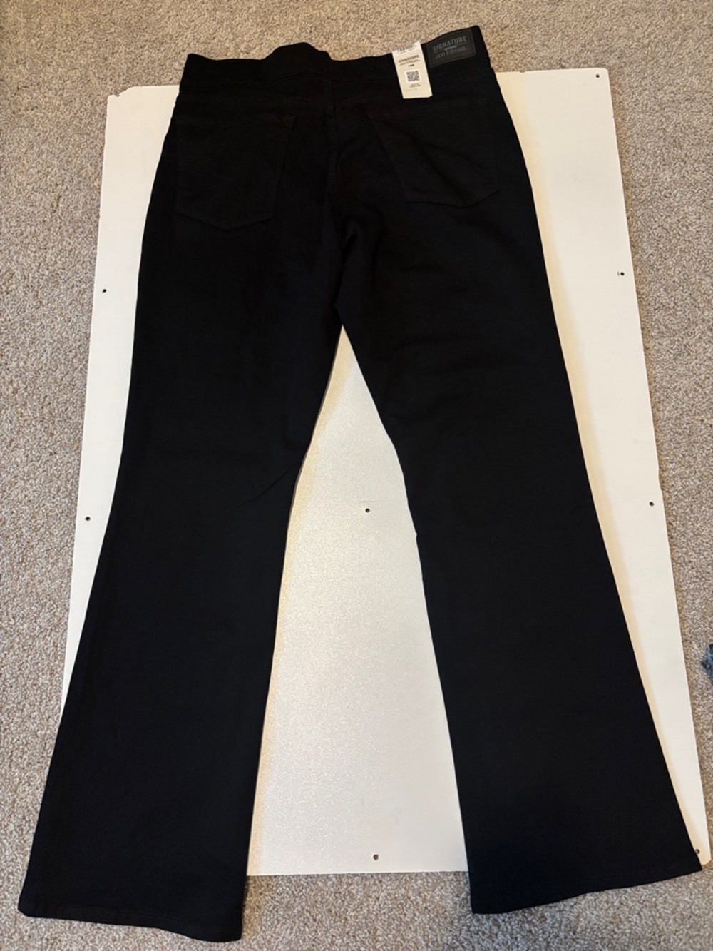 Signature by Levi Strauss Black Bootcut 16 M Jeans pull on Bootcut NWT - Picture 2 of 6